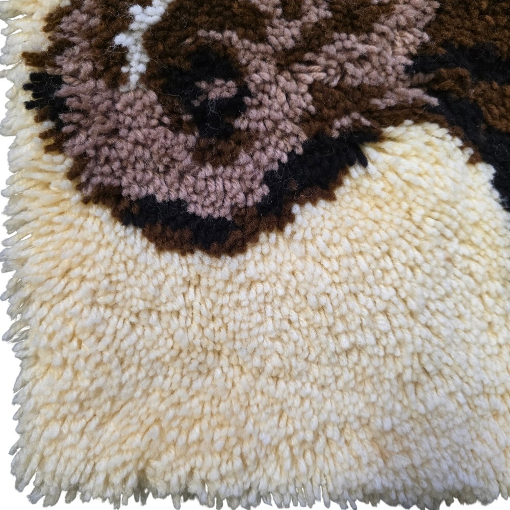 Vintage Latch Hook Horse Head Rug Wall Hanging Brown Cream Shaggy Textile Art - Picture 8 of 9